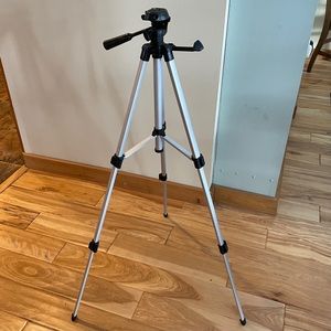 Camera Tri-pod